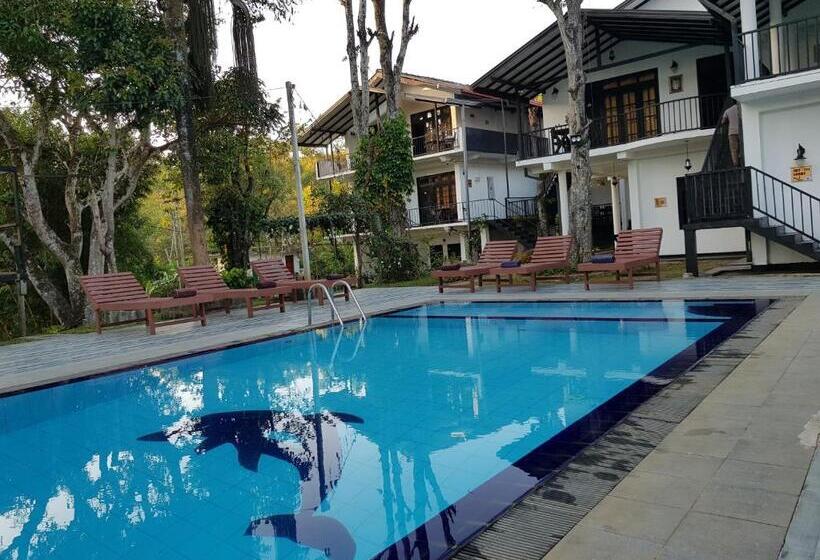 ユースホステル Ella Forest Paradise