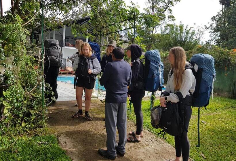 ユースホステル Ella Forest Paradise