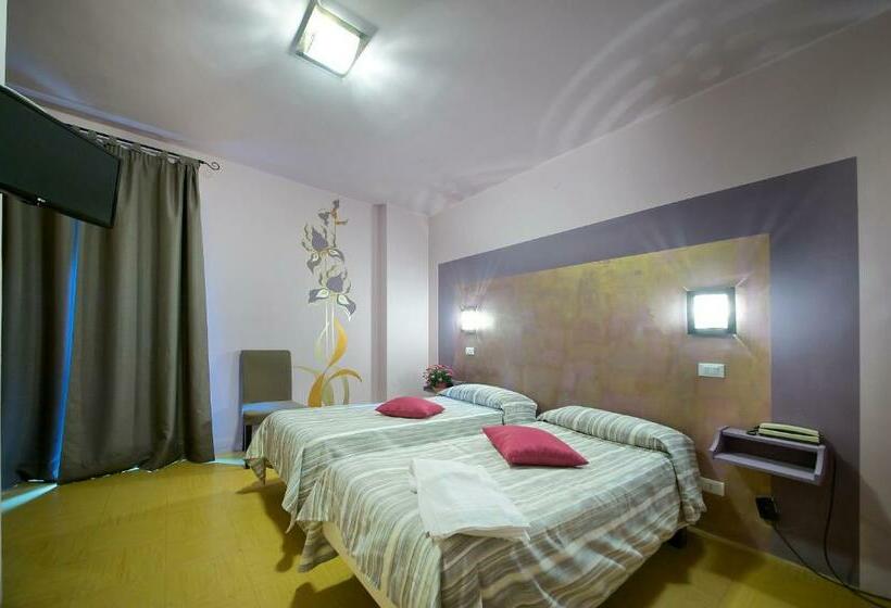 Отель Dell' Olmo