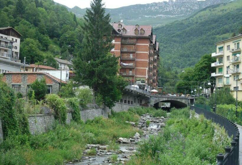 Отель Dell' Olmo