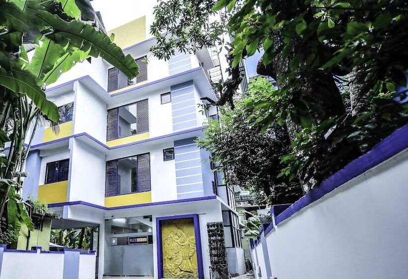 فندق Oyo 15825 Blue Berry Apartments