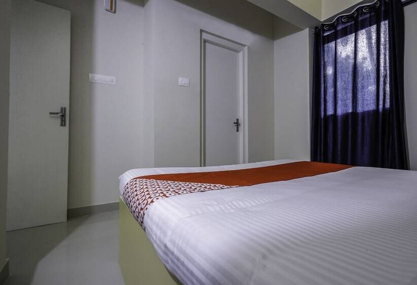 فندق Oyo 15825 Blue Berry Apartments