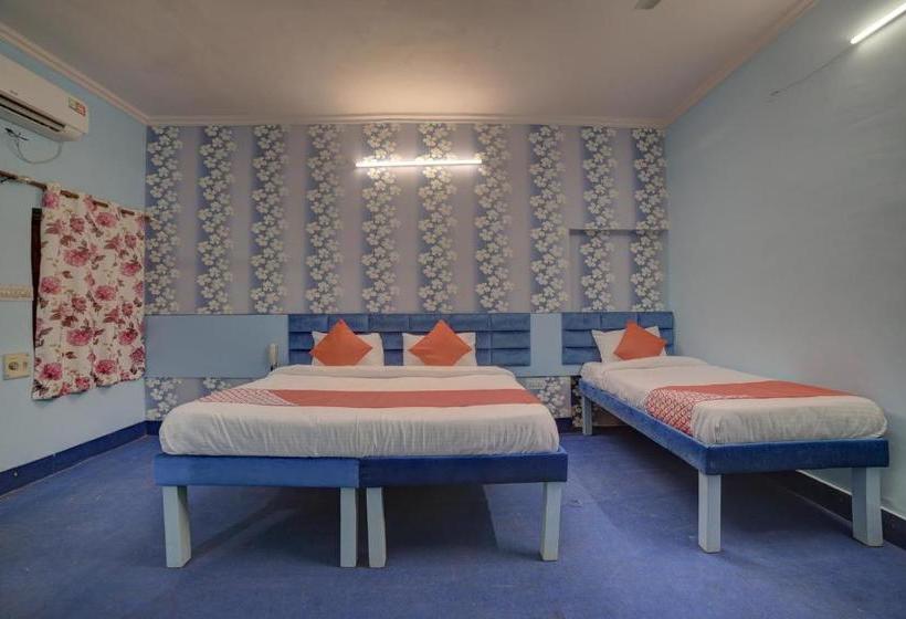 ホテル Oyo 28453 Meenu Inn