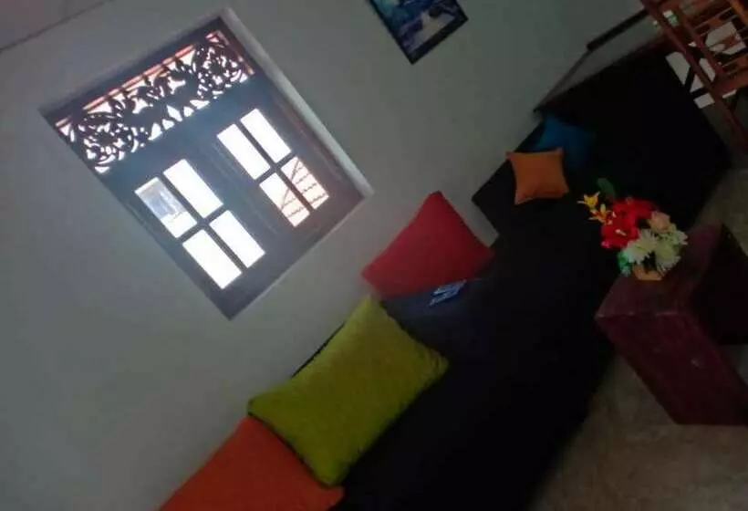 پانسیون Diyon Airport Villa