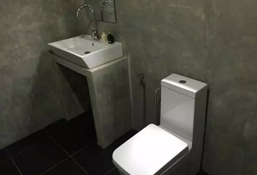 پانسیون Diyon Airport Villa