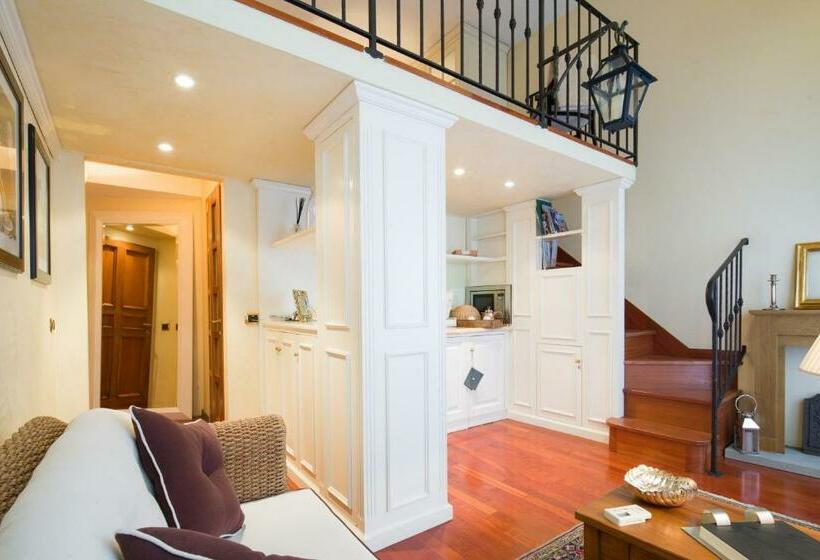 پانسیون Old Tower Ponte Vecchio Suite