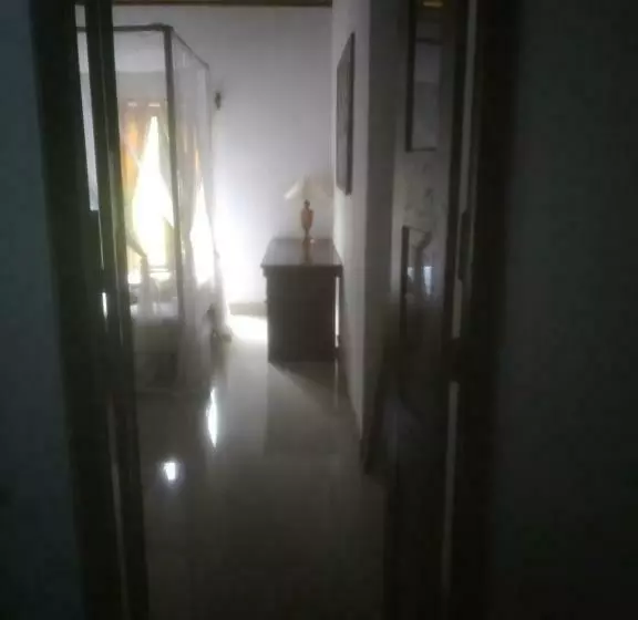 Majatalo Puri Alam Bali