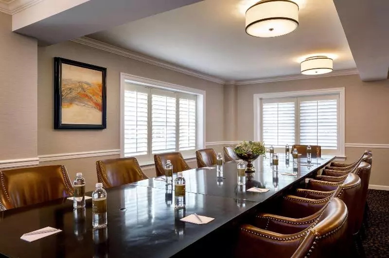 Ambassador Hotel Tulsa, Autograph Collection