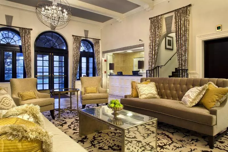 Ambassador Hotel Tulsa, Autograph Collection