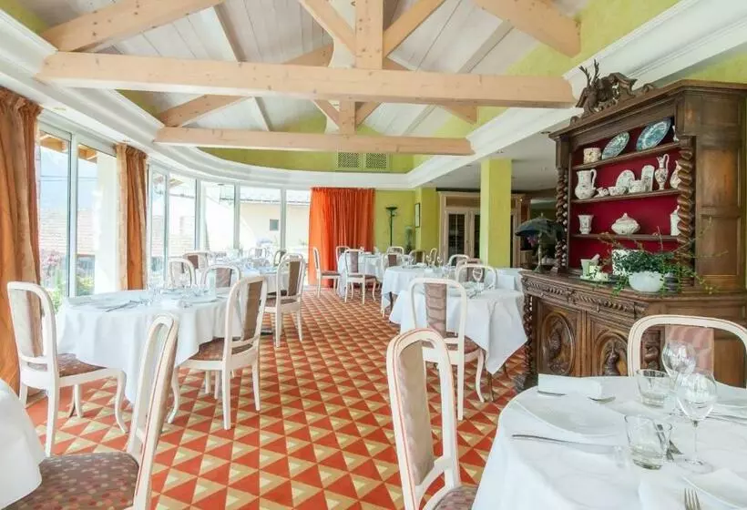 Отель Au Gay Séjour