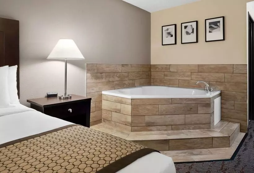 فندق Baymont By Wyndham Belleville Airport Area Free Airport Shuttle