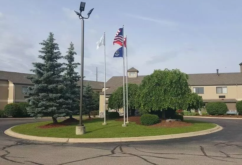 فندق Baymont By Wyndham Belleville Airport Area Free Airport Shuttle