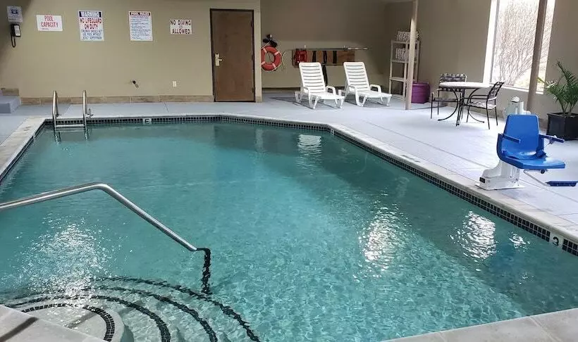 فندق Baymont By Wyndham Belleville Airport Area Free Airport Shuttle