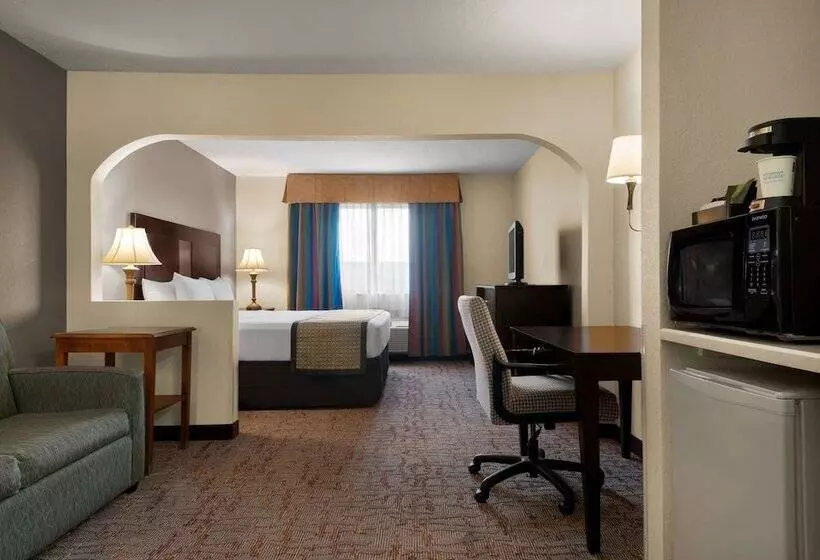 فندق Baymont By Wyndham Belleville Airport Area Free Airport Shuttle