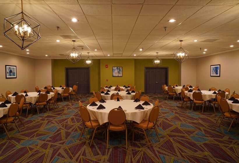 בית מלון כפרי Best Western Plus Morristown Conference Center