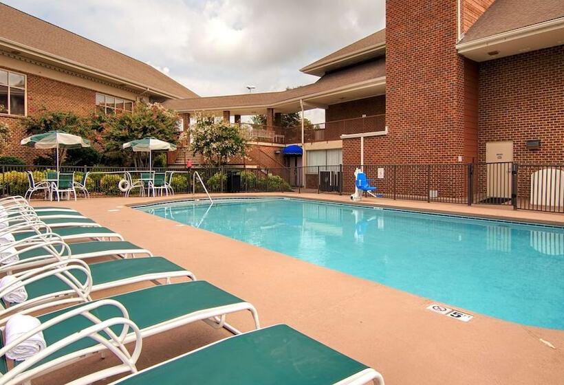 בית מלון כפרי Best Western Plus Morristown Conference Center