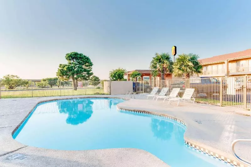 호텔 Corporate Hospitality Big Spring