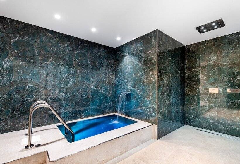 בית מלון כפרי Hôtel Golf & Spa Château De La Bégude The Originals Collection