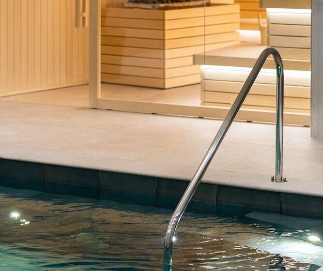 בית מלון כפרי Hôtel Golf & Spa Château De La Bégude The Originals Collection