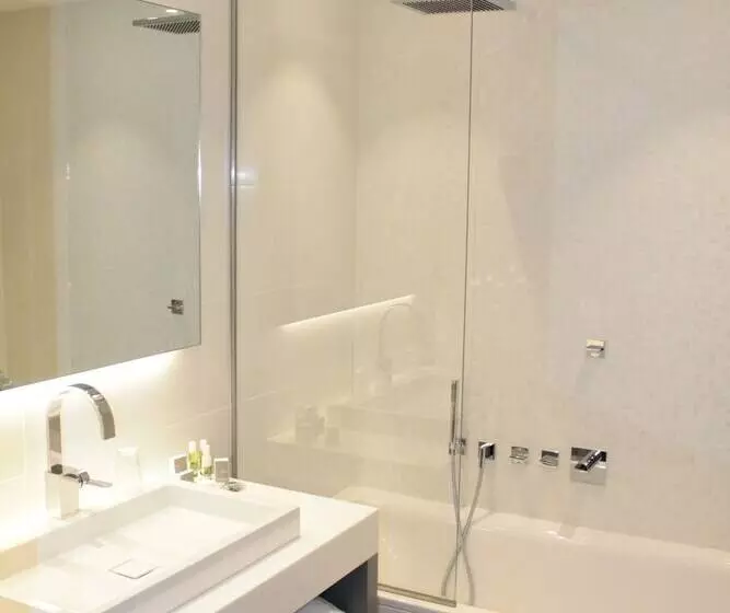 ホテル Hôtel Golf & Spa Château De La Bégude The Originals Collection