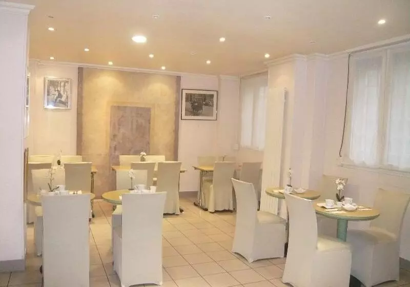 ホテル Hôtel Clauzel Paris