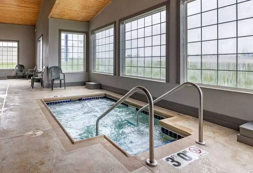 Отель Comfort Inn Dyersville Near The Field Of Dreams