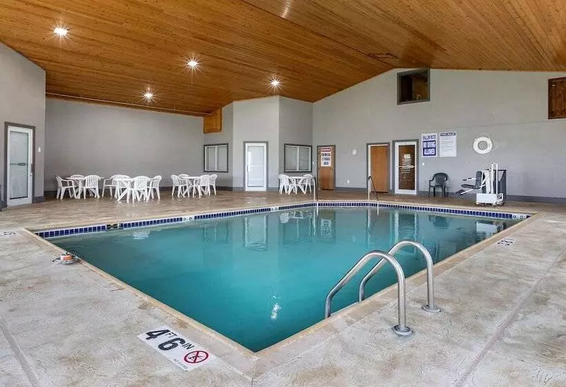 Отель Comfort Inn Dyersville Near The Field Of Dreams