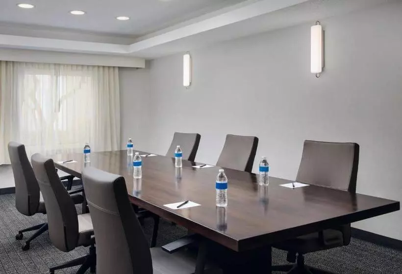 酒店 Courtyard Baton Rouge Siegen Lane