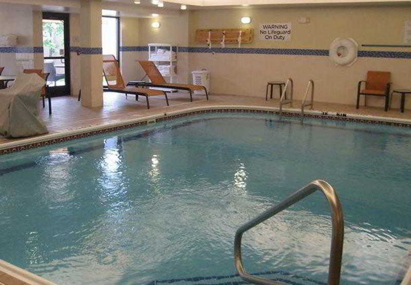 هتل Courtyard By Marriott Dayton North