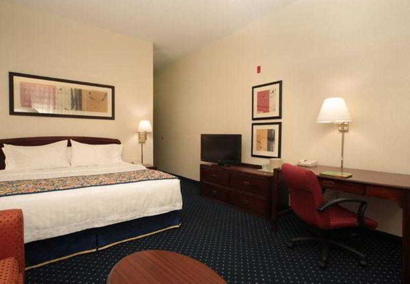 هتل Courtyard By Marriott Dayton North