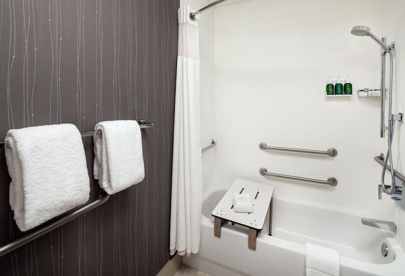 هتل Courtyard By Marriott Dayton North