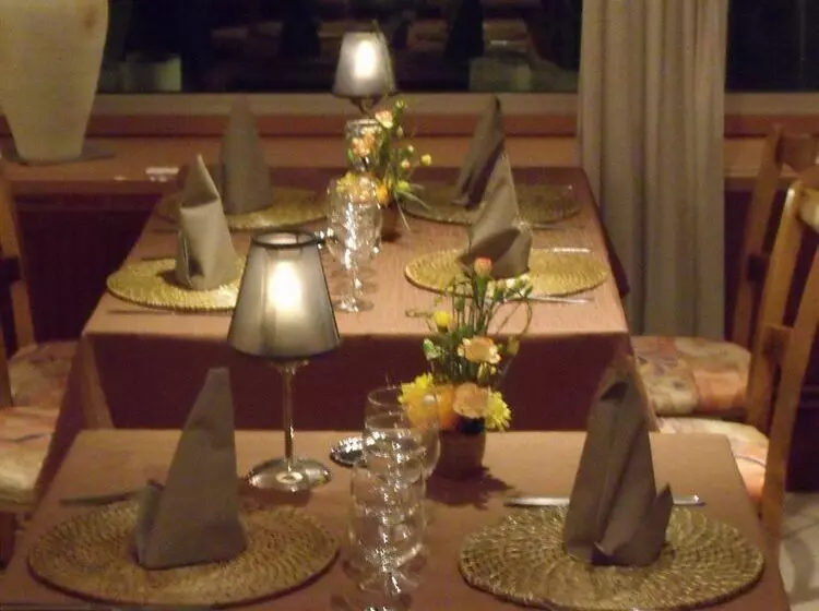 Отель La Mezelle