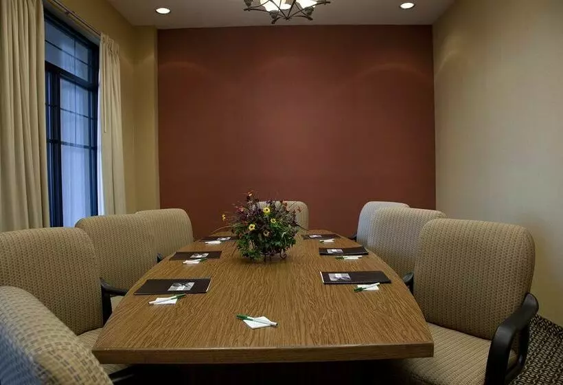 Motel 6 Owatonna, Mn Near Medical Center