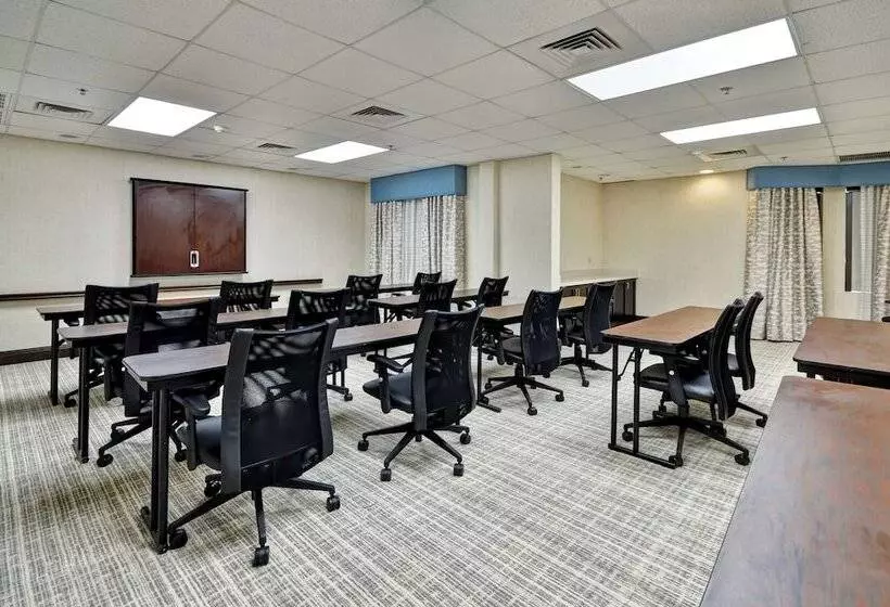 Отель Homewood Suites By Hilton Augusta