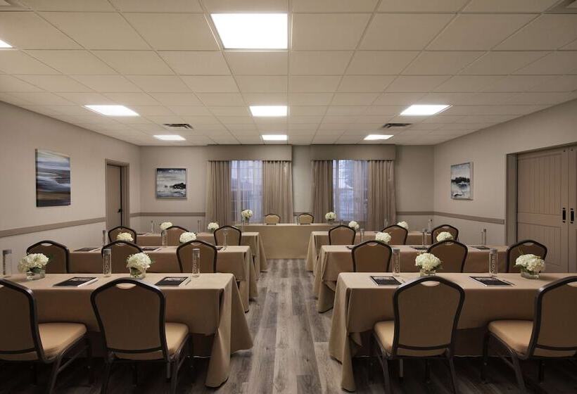 هتل Homewood Suites By Hilton Lubbock