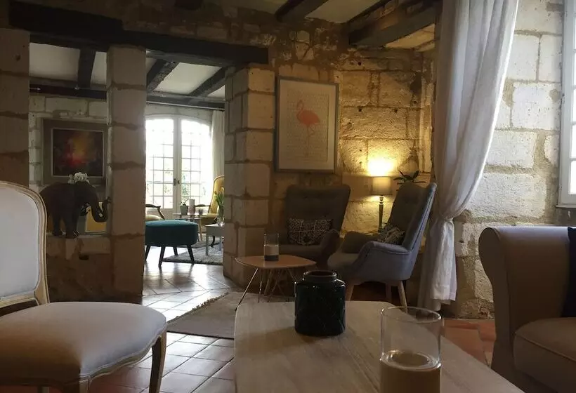 호텔 Hostellerie Les Griffons