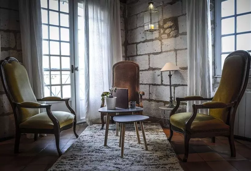 호텔 Hostellerie Les Griffons