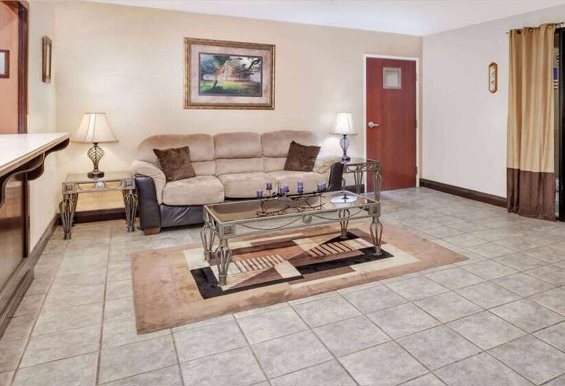 בית מלון כפרי Howard Johnson By Wyndham Scott Lafayette