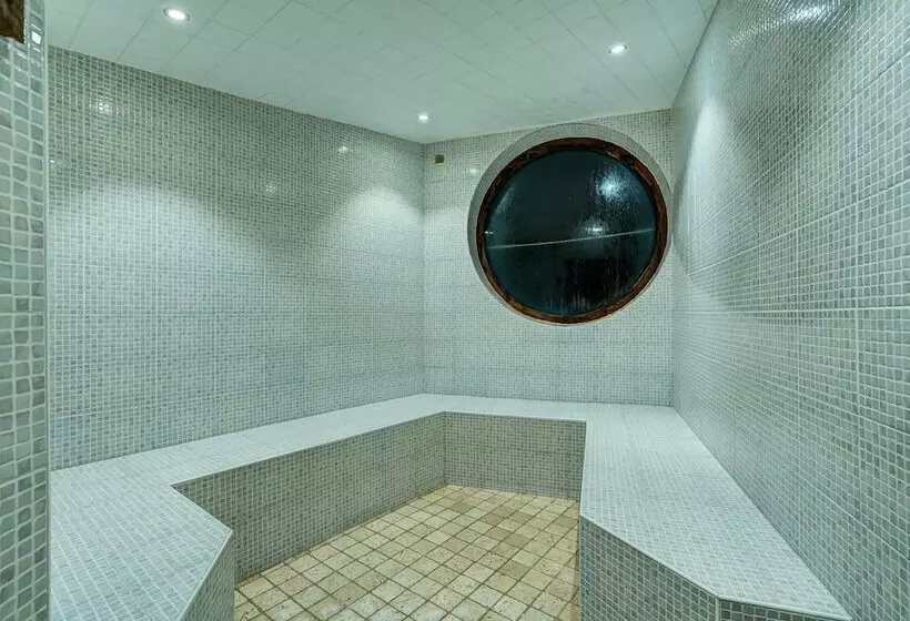 Hotelli Hôtel Le Montana