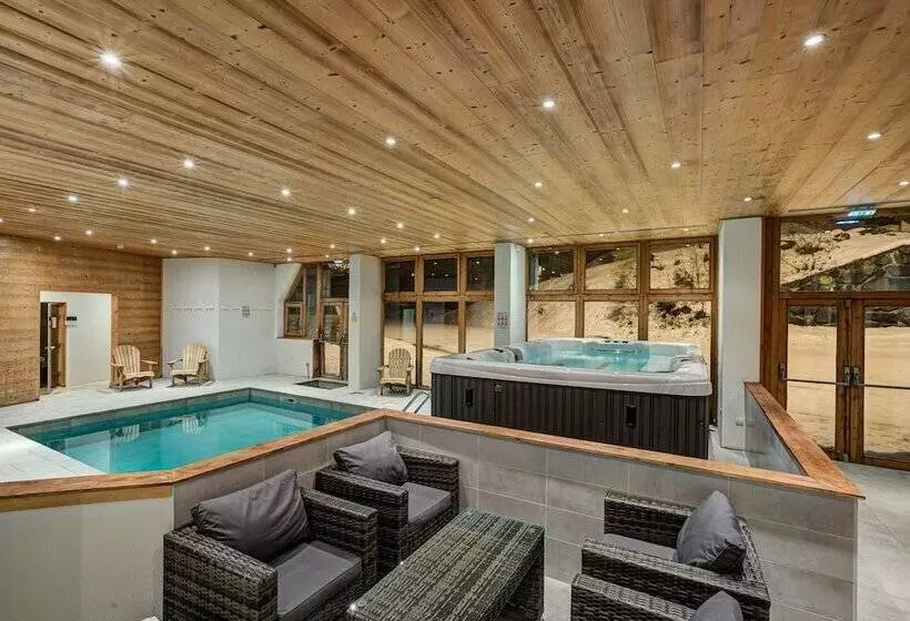 Hotelli Hôtel Le Montana