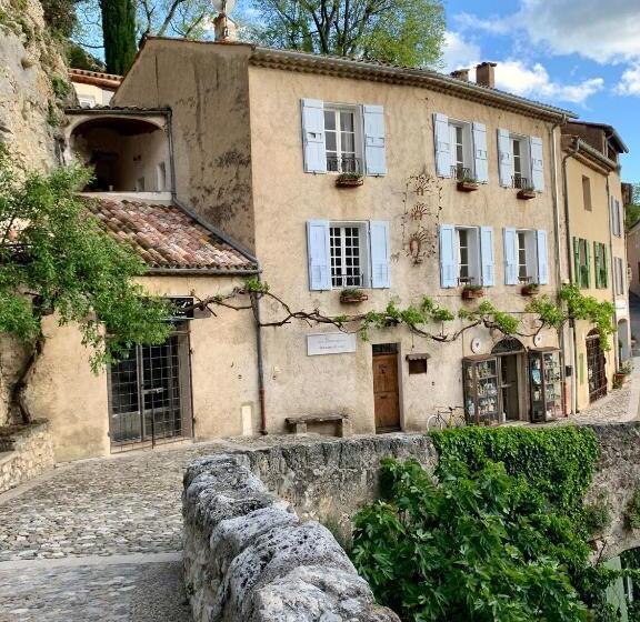 هتل La Bouscatière