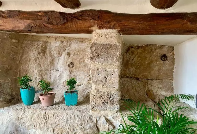 ホテル La Bouscatière