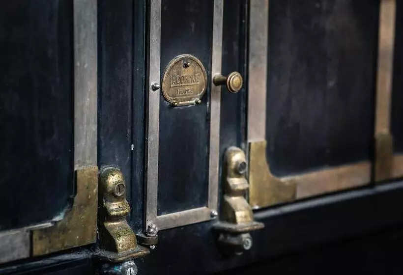 ホテル La Bouscatière