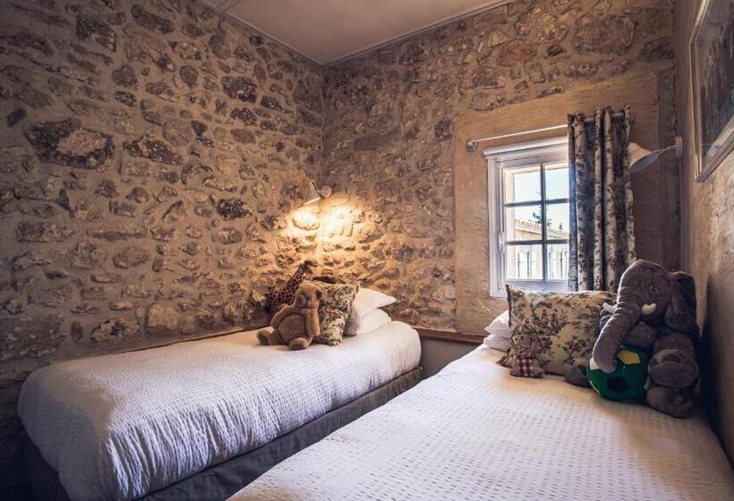 Отель Le Mas D Aigret