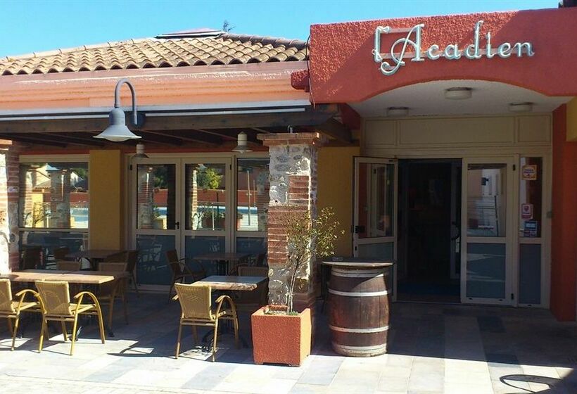 호텔 L'Hôtel Club Les Albères