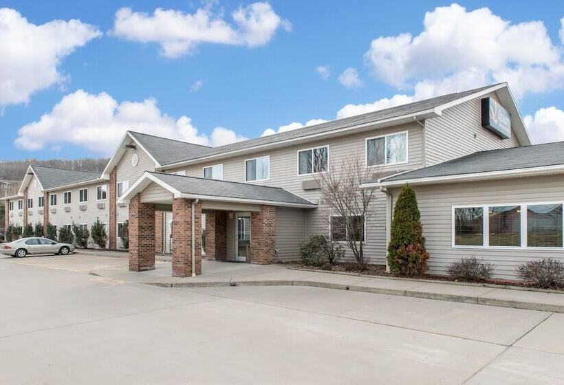 호텔 Quality Inn & Suites