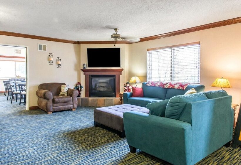 호텔 Quality Inn & Suites