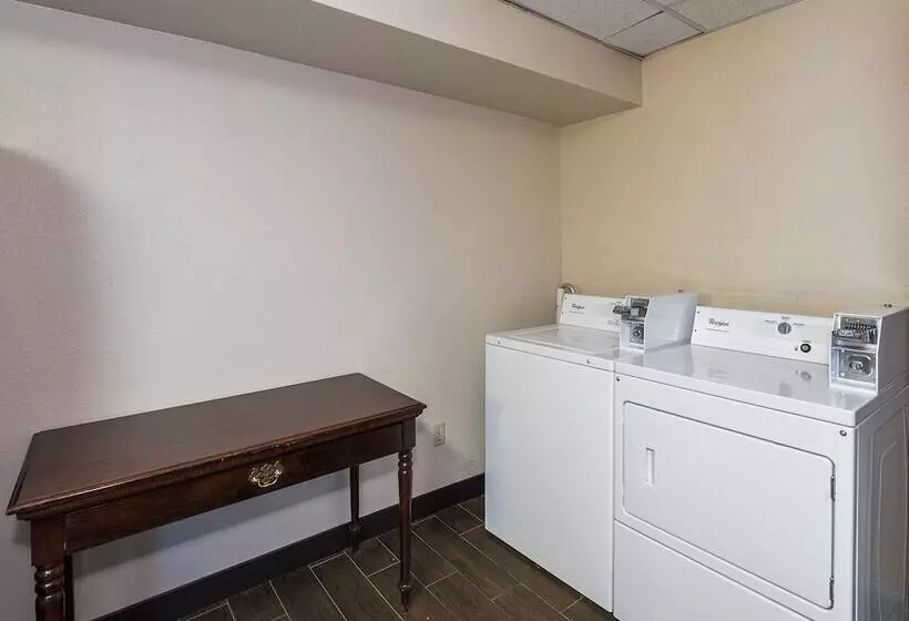 酒店 Red Roof Inn & Suites Hermitage