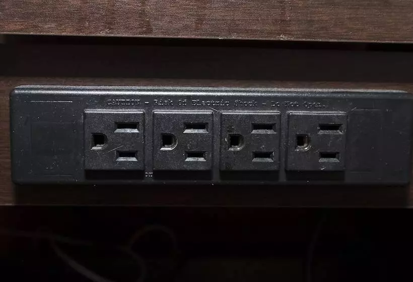 酒店 Red Roof Inn & Suites Hermitage