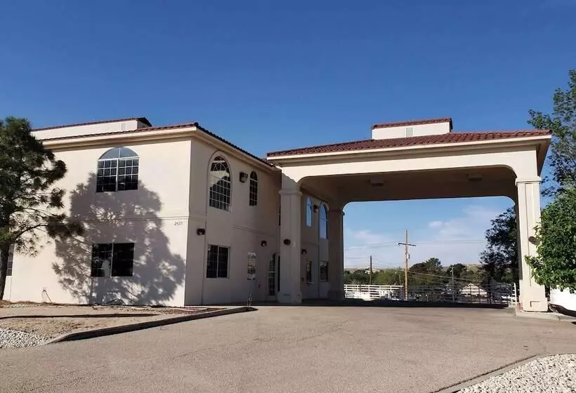 Отель Travelodge By Wyndham Carlsbad Nm